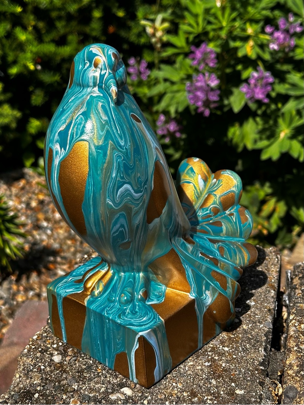 Hand crafted abstract painted Turquoise and Gold Bird ceramic statue - Picture 12 of 12